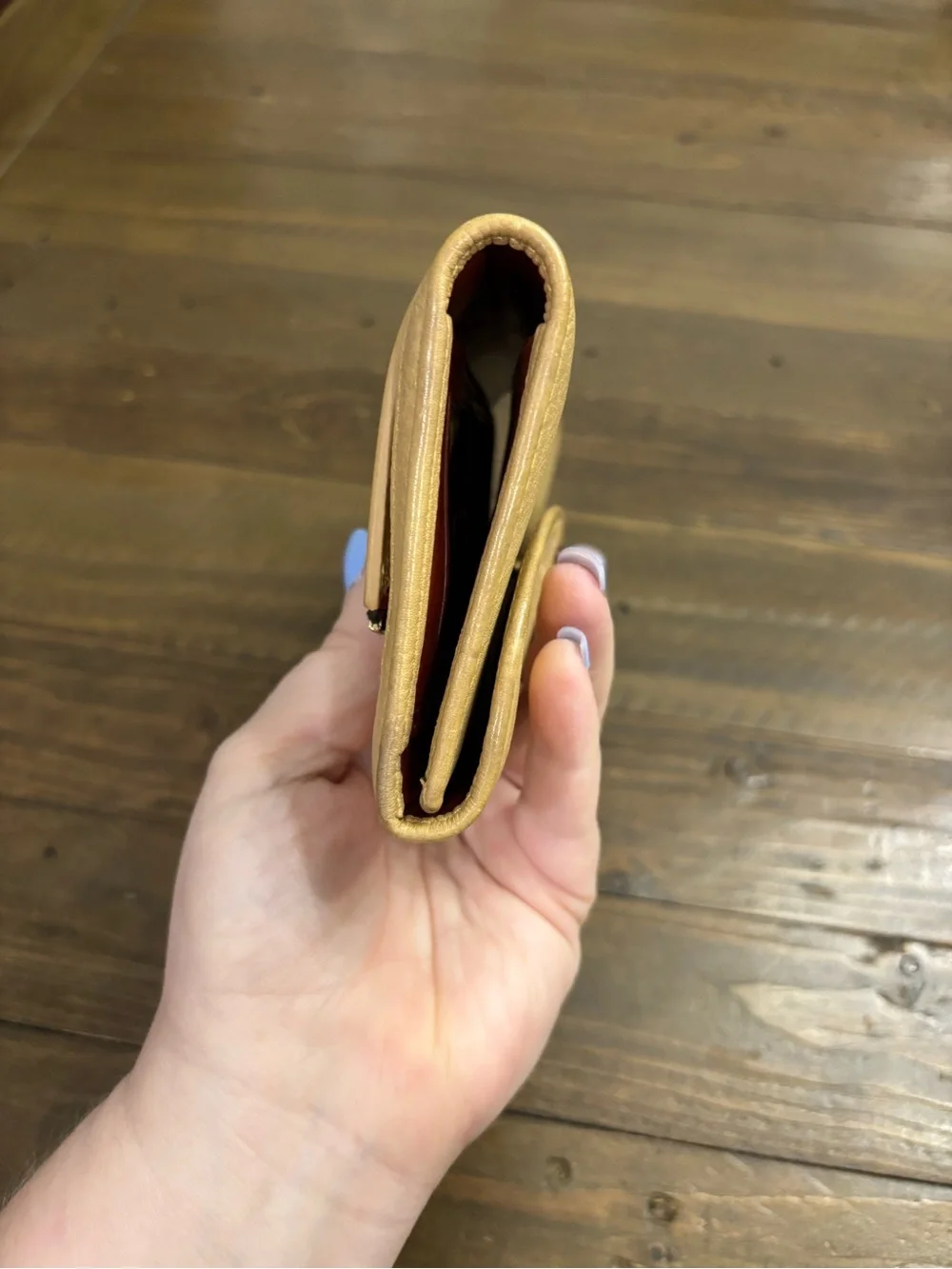 Dooney & Bourke Beige Leather Continental Clutch Wallet